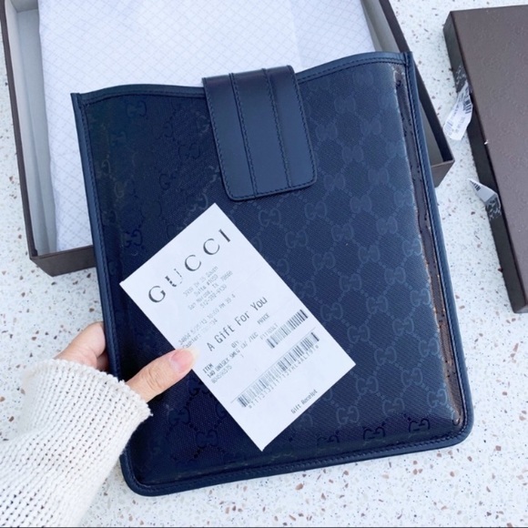 NWT Authentic Gucci GG Supreme Waterproof Ipad Case Envelope Purse Unisex - Picture 7 of 7
